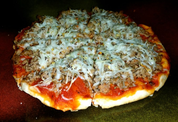 Flatbread pizza with ground lamb